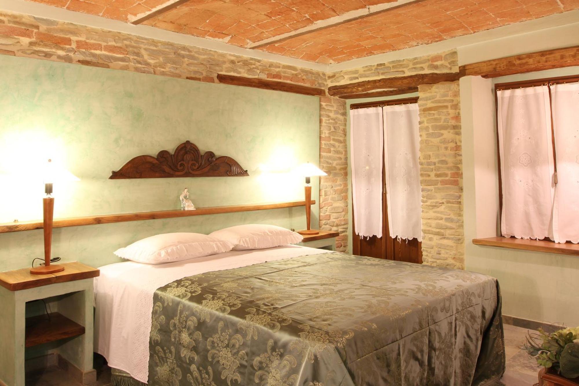 Agriturismo Ercolana Neviglie Oda fotoğraf